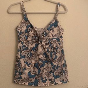 Cute floral blue top !🦋🐳🐬